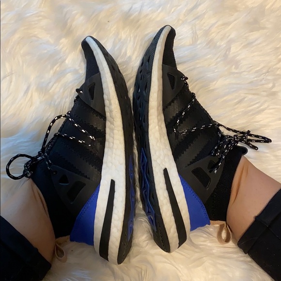 Adidas Flynit - Picture 7 of 7